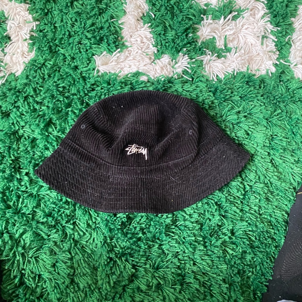 Stussy bucket hat